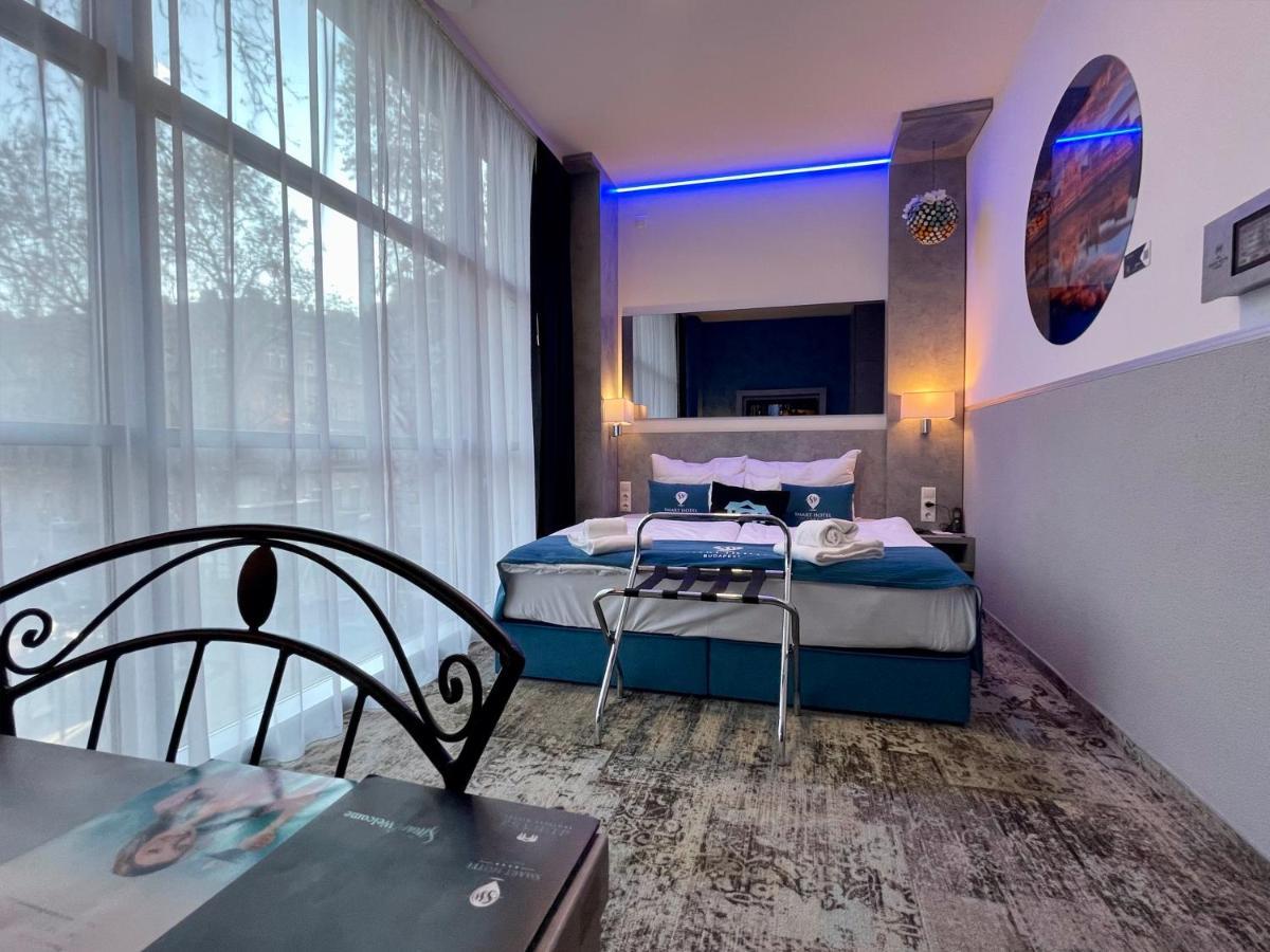 Отель Smart 4*